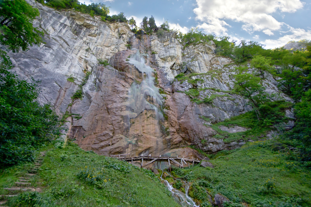 Bosnia Nature Guide: Waterfall Skakavac